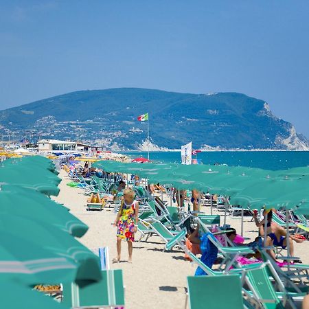 Villaggio Turistico Internazionale Porto Recanati Eksteriør billede